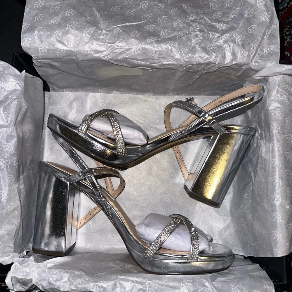 Nina Silver Platform Sandal Heels - Picture 2 of 3